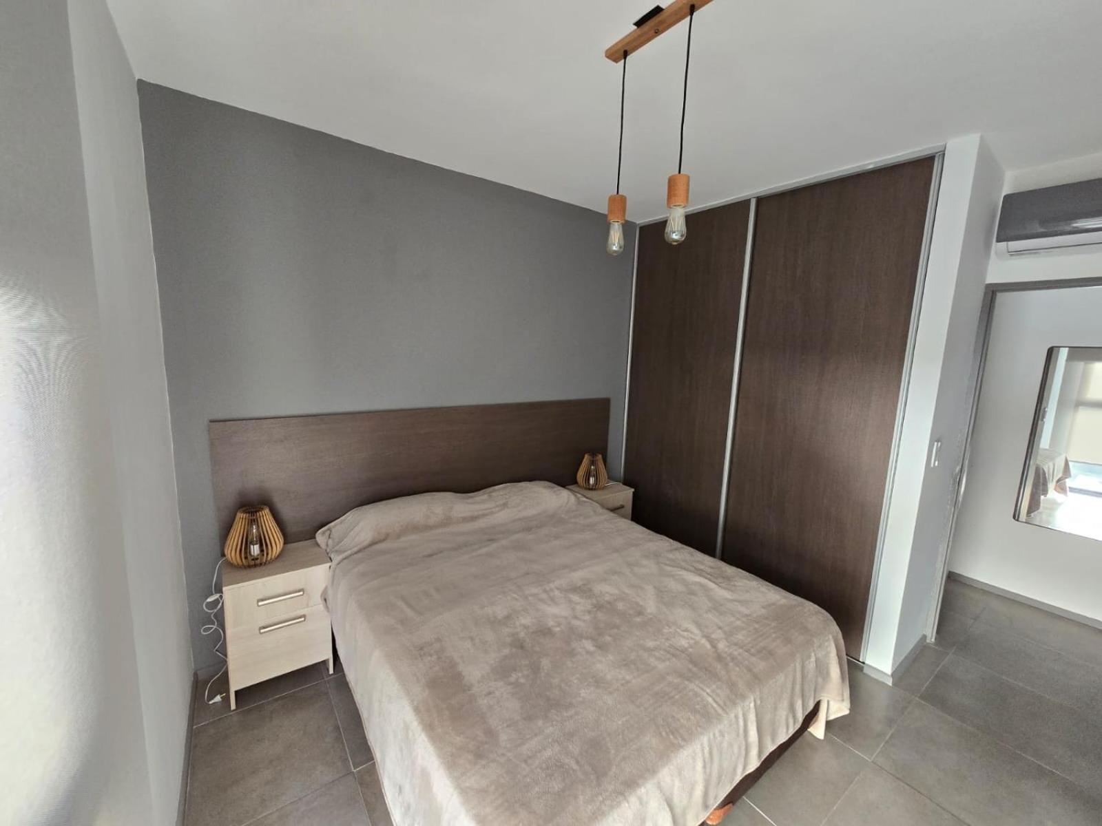 Escobar Rent & Cochera Cubierta Apartment